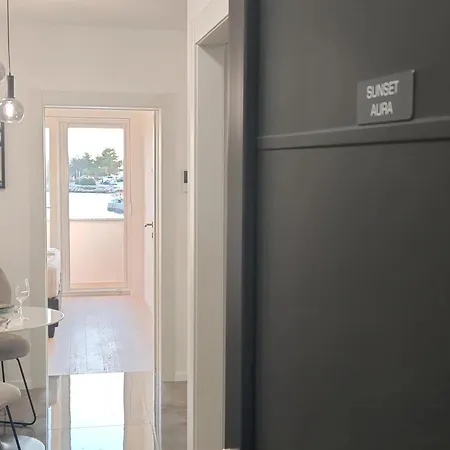 Sunset Aura Seafront In Apartamento