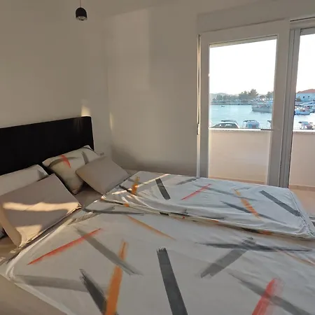 Sunset Aura Seafront In Apartamento *