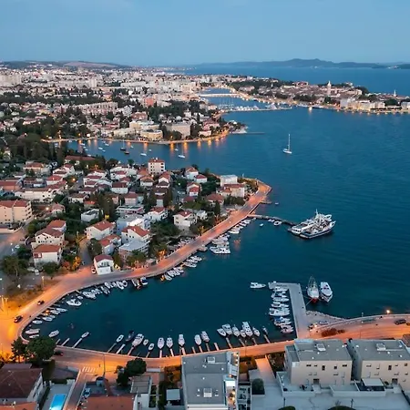 Sunset Aura Seafront In Apartamento